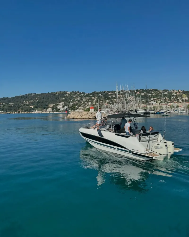 Location bateau journée à Golfe-Juan
